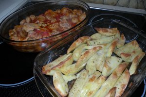 Pulpa de porc in sos de rosii, ciuperci si usturoi