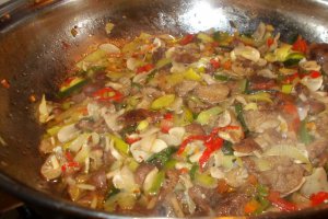 Penne Rigate cu ciuperci de roua si praz