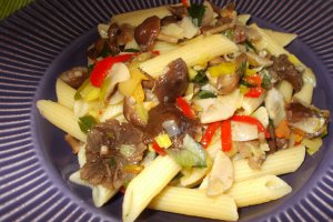 Penne Rigate cu ciuperci de roua si praz
