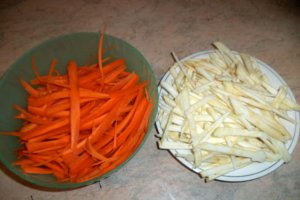 Soia la gratar cu tagliatelle de legume