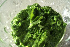 Paste cu ciuperci si pesto de patrunjel