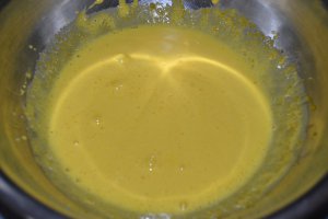 Desert tort cu ciocolata si crema de vanilie