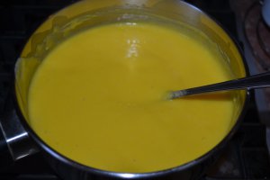Desert tort cu ciocolata si crema de vanilie