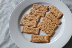 Dobos din biscuiti