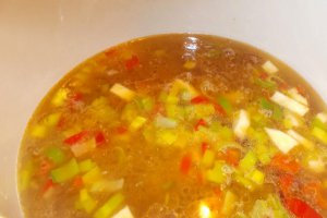 Ciorba de fasole rosie cu leurda