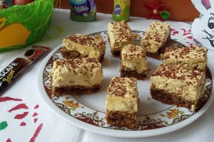 Desert prajitura cu nuca si cafea