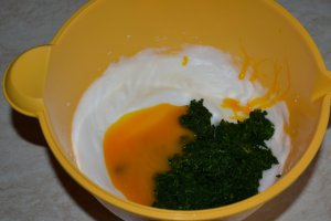 Aperitiv rulada de spanac cu crema de branza
