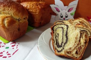 Desert cozonaci umpluti cu mac si nuca