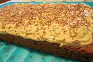 Desert prajitura cu ciocolata si crema de branza cu ness
