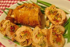 Rulada de curcan cu legume