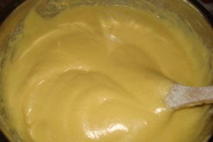 Desert tort cu capsuni si biscuiti