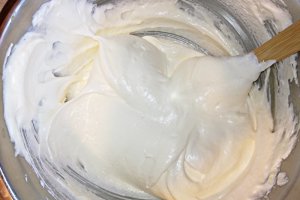 Desert chec cu cacao si nuci