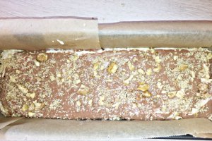 Desert chec cu cacao si nuci