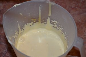 Desert prajitura cu capsuni si crema de vanilie