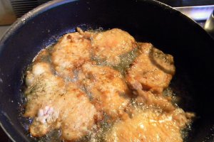 Aperitiv cald cu ou de prepelita