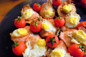 Aperitiv cald cu ou de prepelita