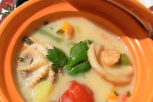 Supa cu fructe de mare