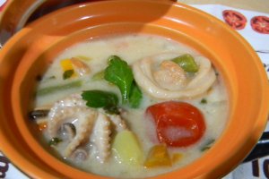 Supa cu fructe de mare