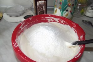 Desert prajitura cu visine si ciocolata