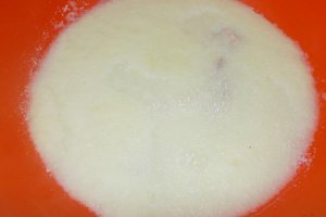 Focaccia din fulgi de cartofi cu rosii si masline