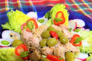 Salata cu ton afumat