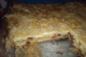 Placinta cu iaurt si stafide