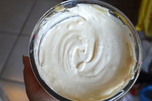 Desert tarte cu crema de lamaie si ciocolata alba