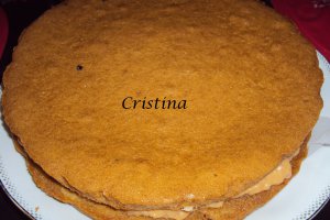 Desert tort cu crema de caramel