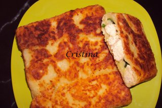 Aperitiv placintele cu piept de pui si cascaval