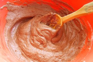 Desert briose cu ciocolata, pentru ceai