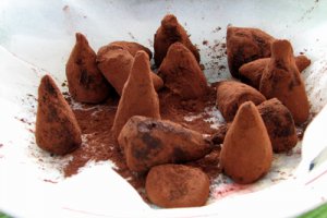 Desert tort pralinat cu trufe