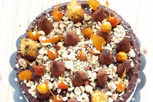 Desert tort pralinat cu trufe