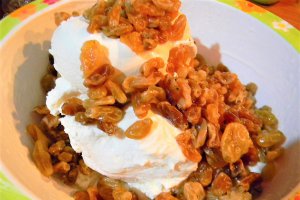 Desert cu piscoturi si panettone