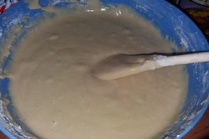 Desert briose cu crema caramel si ness