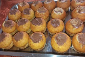 Desert briose cu crema caramel si ness