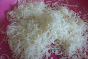 Aperitiv briose sarate