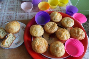 Aperitiv briose sarate