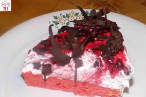 Desert tort de iaurt cu rodie