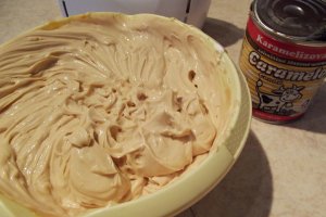 Desert tort cu crema de nuci si dulce de leche - reteta cu nr 800