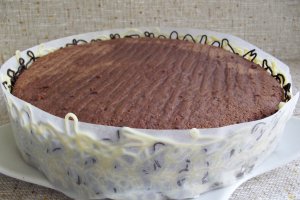 Desert tort cu crema de nuci si dulce de leche - reteta cu nr 800