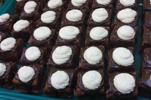 Desert prajitura cu crema de ciocolata