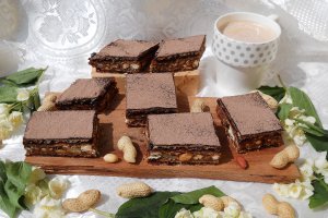 Desert napolitane cu gem si nuca