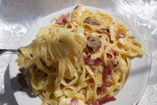 Spaghete cu bacon
