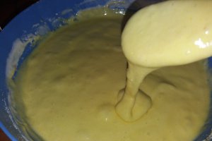 Desert tort Primavara cu crema de mascarpone si ciocolata
