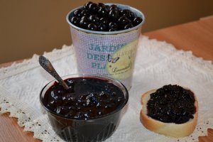 Dulceata de cirese negre