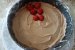 Desert tort cu mousse de ciocolata si capsuni glazurate-4