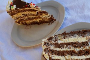 Desert tort cu crema de ananas