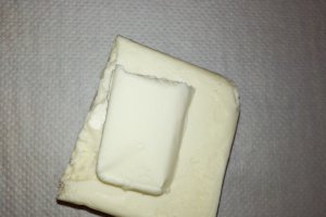 Salam de biscuiţi, reţetă cu unt
