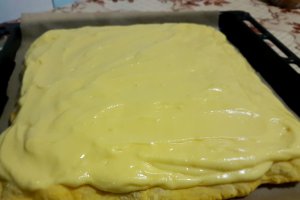 Desert cremes cu aluat de casa - ca la mama acasa