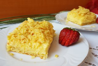 Desert cremes cu aluat de casa - ca la mama acasa